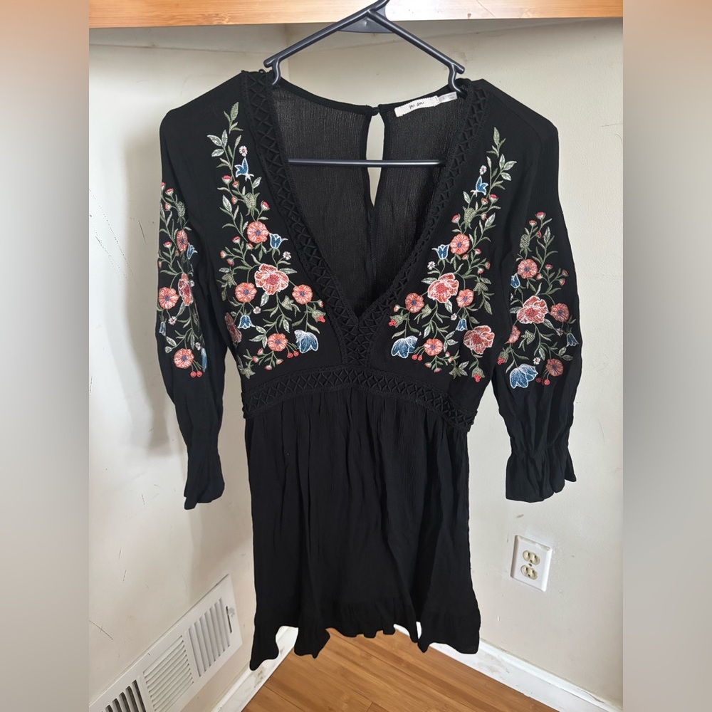 Miami Black Textured Garment